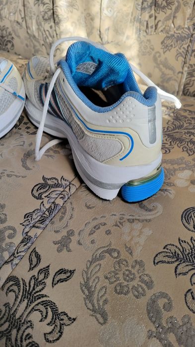 Кросівки.ADIDAS.гарний стан