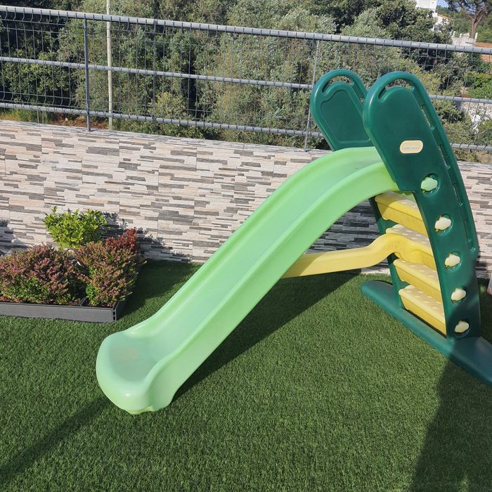 Escorrega Little Tikes