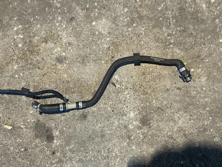 przewód zbiornika wyrównawczego Ford Grand C-MAX MK2 GP13212