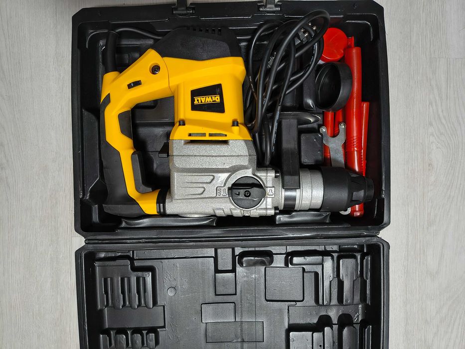 Перфоратор Dewalt D25481-QS новый
