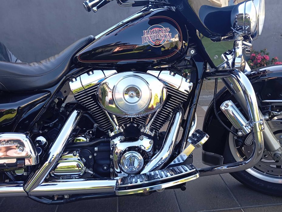 Harley Davidson Electra Glide Classic (FLHTC)