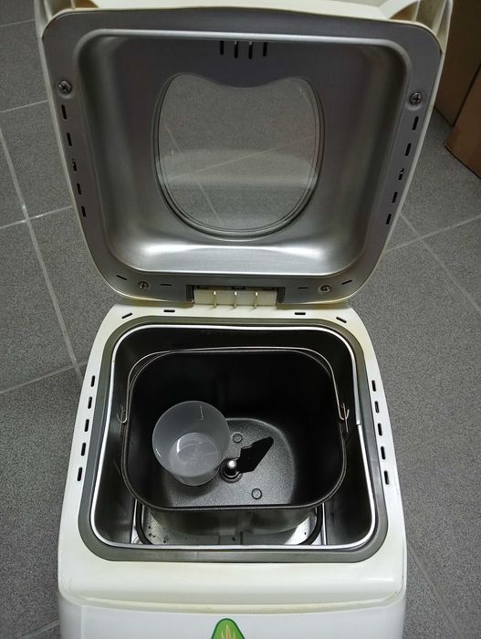 Máquina de Fazer Pão Clatronic