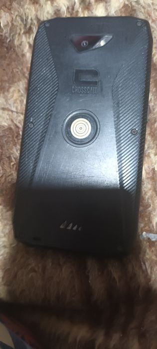 Smartphone crosscall action x3 vendo ou troco