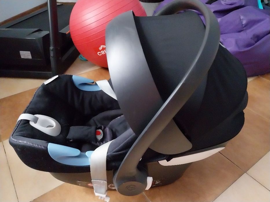 Fotelik cybex z bazą do 13 kg