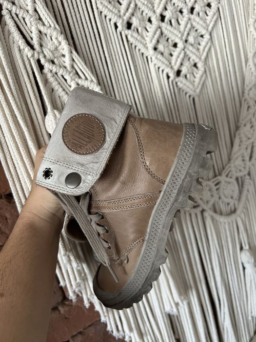 Buty firmy Palladium w rozmiarze 36