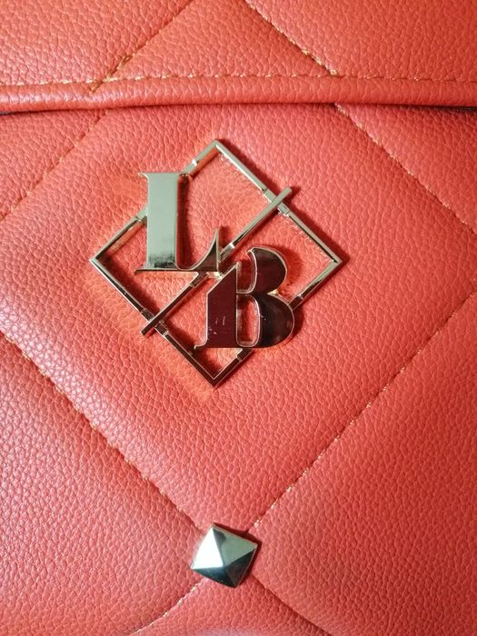 Kuferek Laura Biaggi nowy