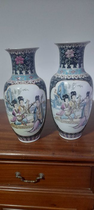 Jarras chineses pintadas a mao