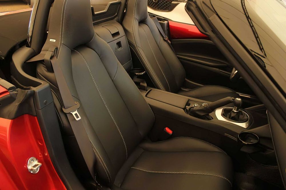 Mazda MX-5 Miata GT      2021