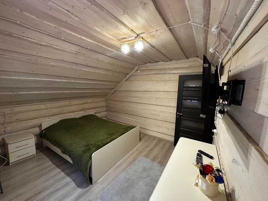 Продається дачний будинок в с. Синевир