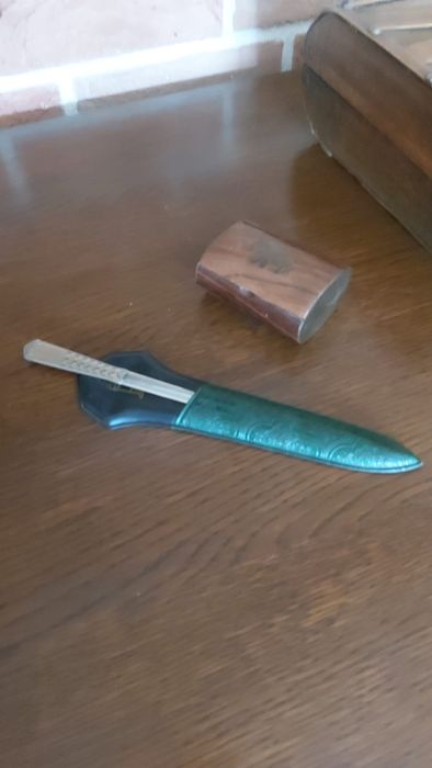 Szkatułka inóż do listów