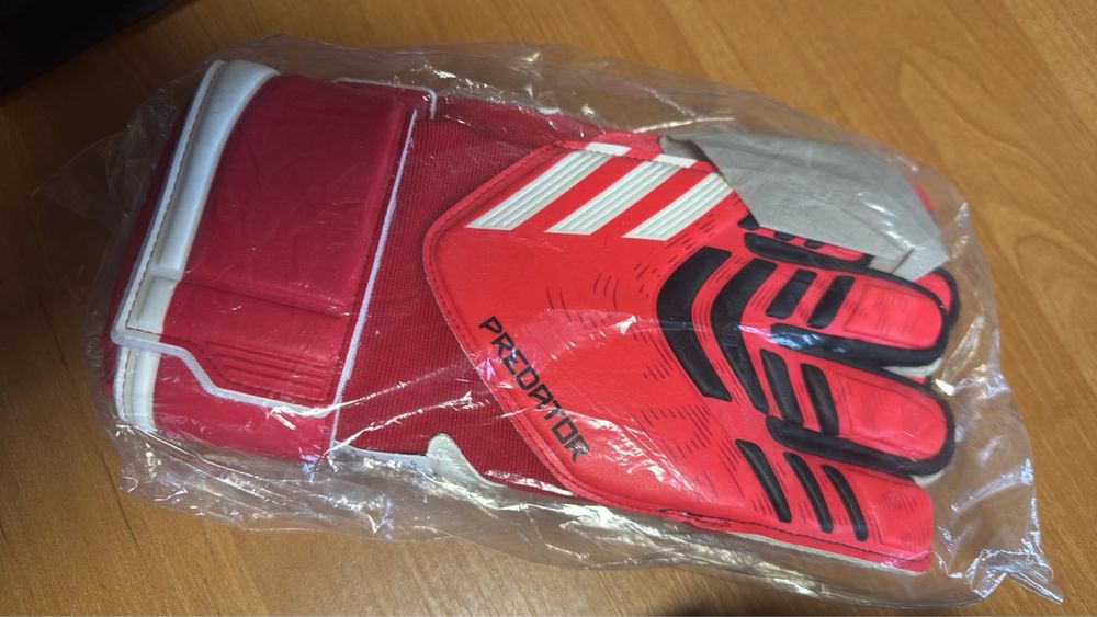 Воротарські рукавички adidas predator розміри 3;7;8;9;10;11