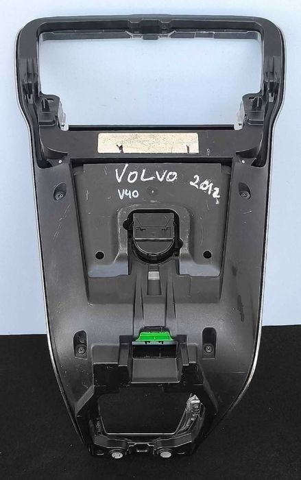 Consola Central VOLVO V40 Hatchback (525) ano 2012