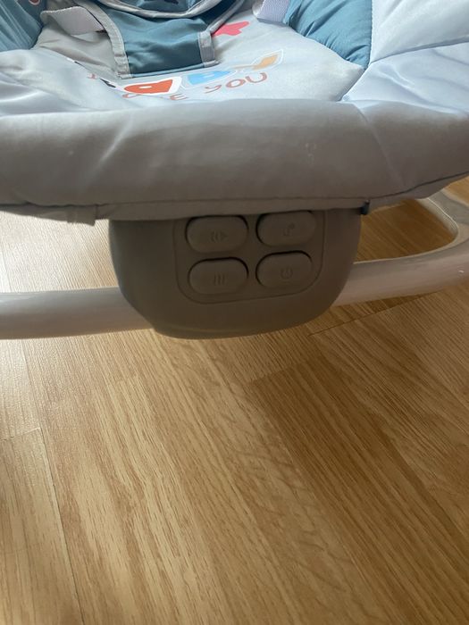 Крісло качалка для немовлят