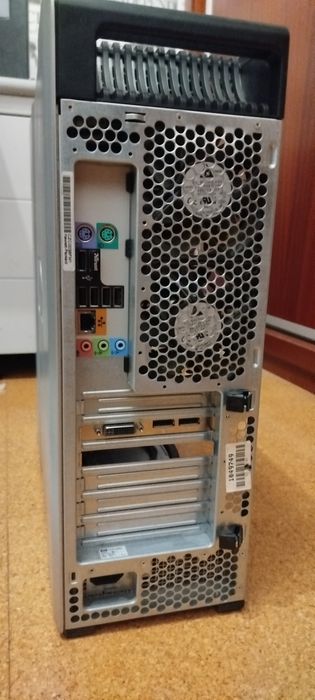 Workstation HP Z600 2 x Xeon