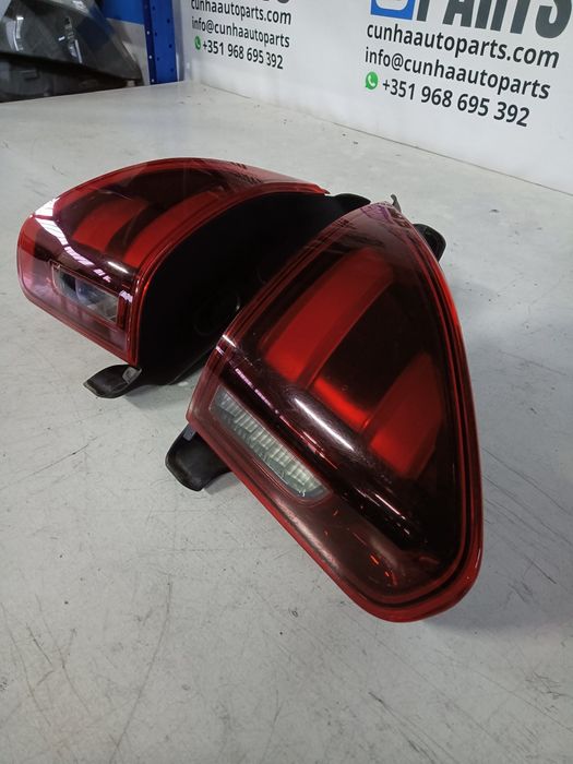 Farolim da Mala Peugeot 2008 I