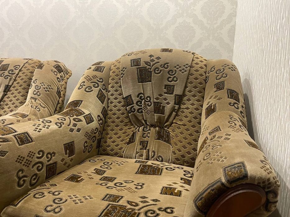 Диван + 2 крісла