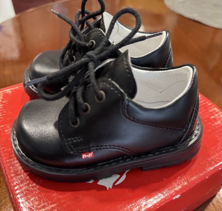 Дитячі туфлі польського виробника Emel