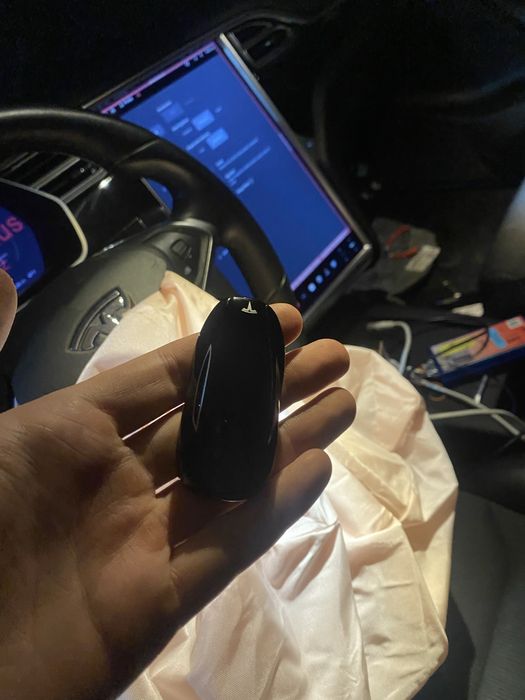 Tesla 3/S/X/Y прошивка, відновлення Ключ карт, SRS crash, Vcfront