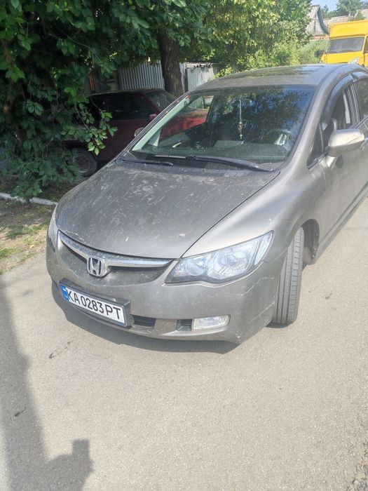 Продам Хонду сивик 2007 года