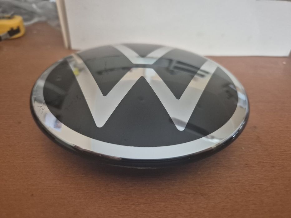 Oryginalne logo/emblemat VW przód grill ACC radar – NOWE OEM