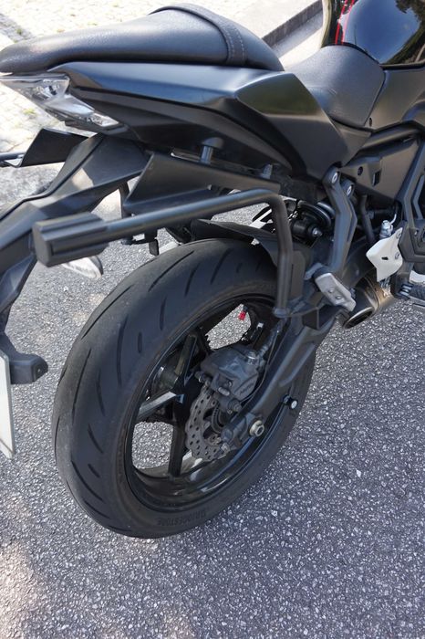 Kawasaki Z650 Akrapovic c/o Revisão