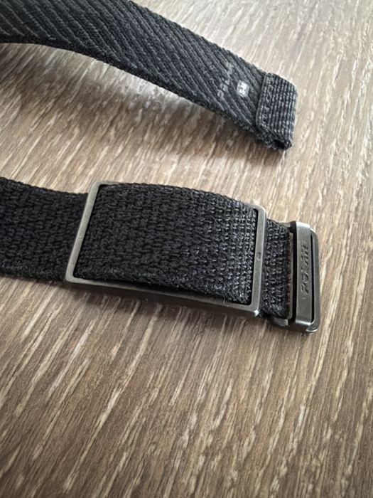 Polar loop - wearable health band & fitness