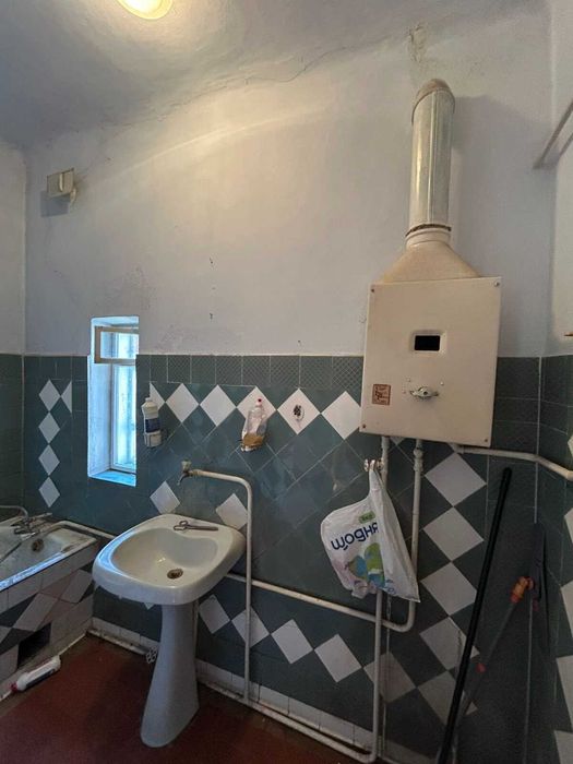 Продаж частини будинку в Центрі, вул. Плоска, 3 сотки землі, можливий продаж під державні програми