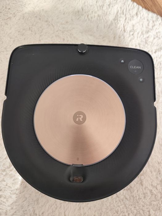 iRobot  romba 9s+