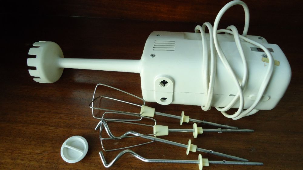 Varinha e batedeira eléctrica vintage numa só peça