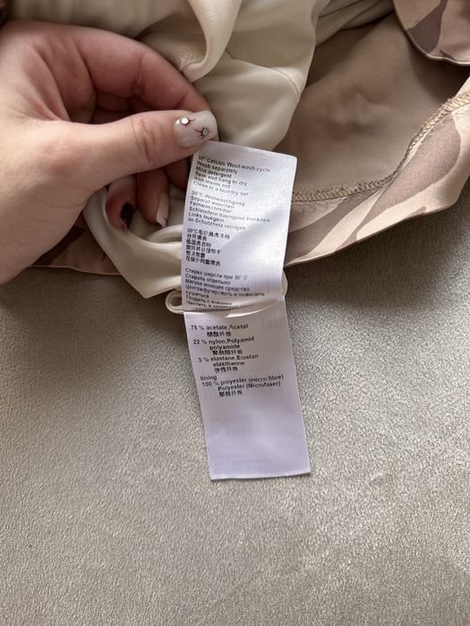 Sukienka satynowy połysk marc cain