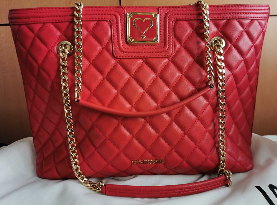 Mala Moschino em pele Vermelha