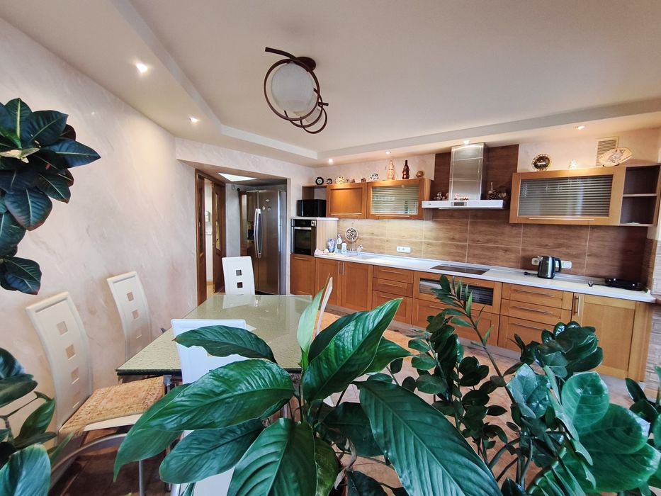 Оренда 3 кімнатна квартира на бульварі Шевченка в місті Черкаси. 145м2