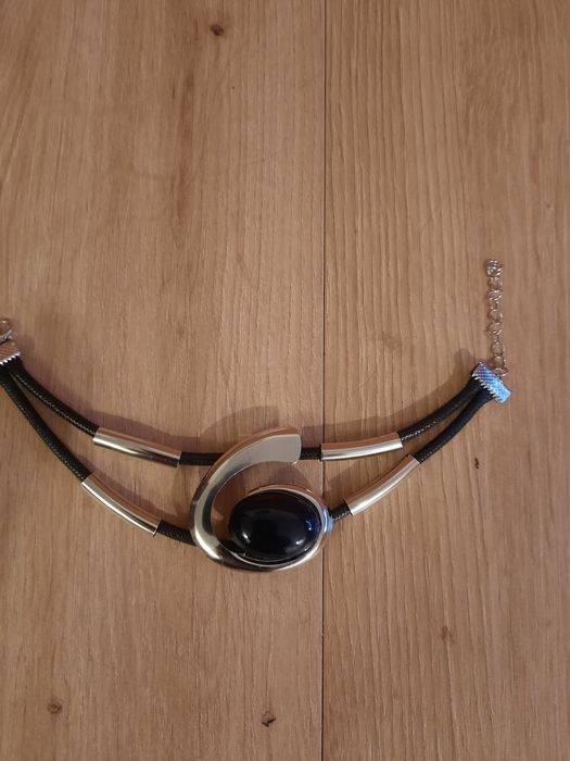 Elegancka branzoletka