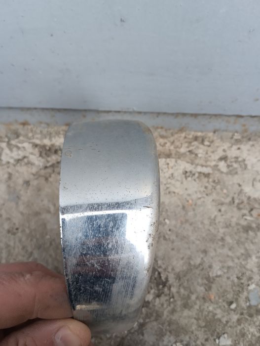 Ободок фари мотоцикла