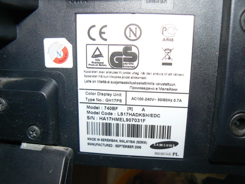 Монитор Samsung SyncMaster 740BF