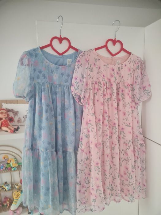 niebieska letnia sukienka r.122 smyk