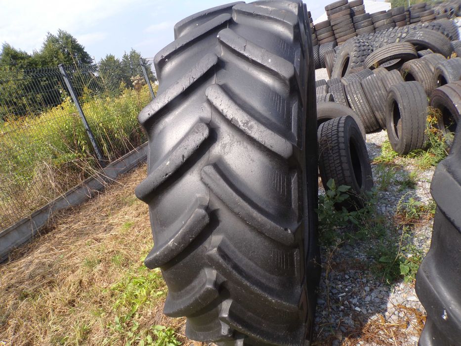 Opona 520/70R38 CONTINENTAL AC 70 T (1750 netto)