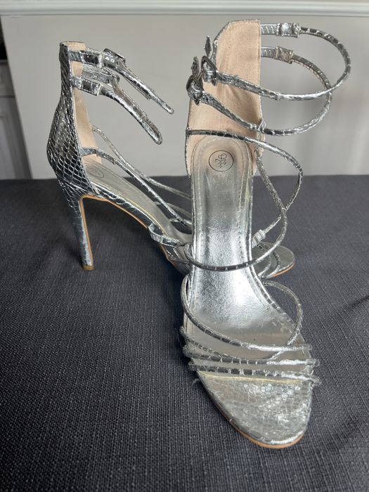 Srebrne sandałki 40 rozm DeeZee.