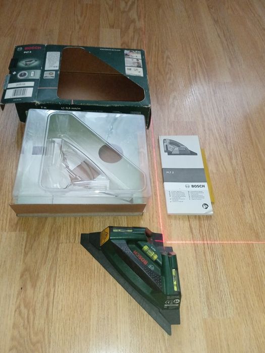 Нивелир лазерный BOSCH для укладки плитки и ламината PLT 2.