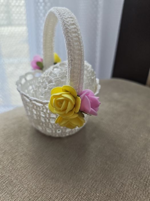 Koszyczek szydełkowy