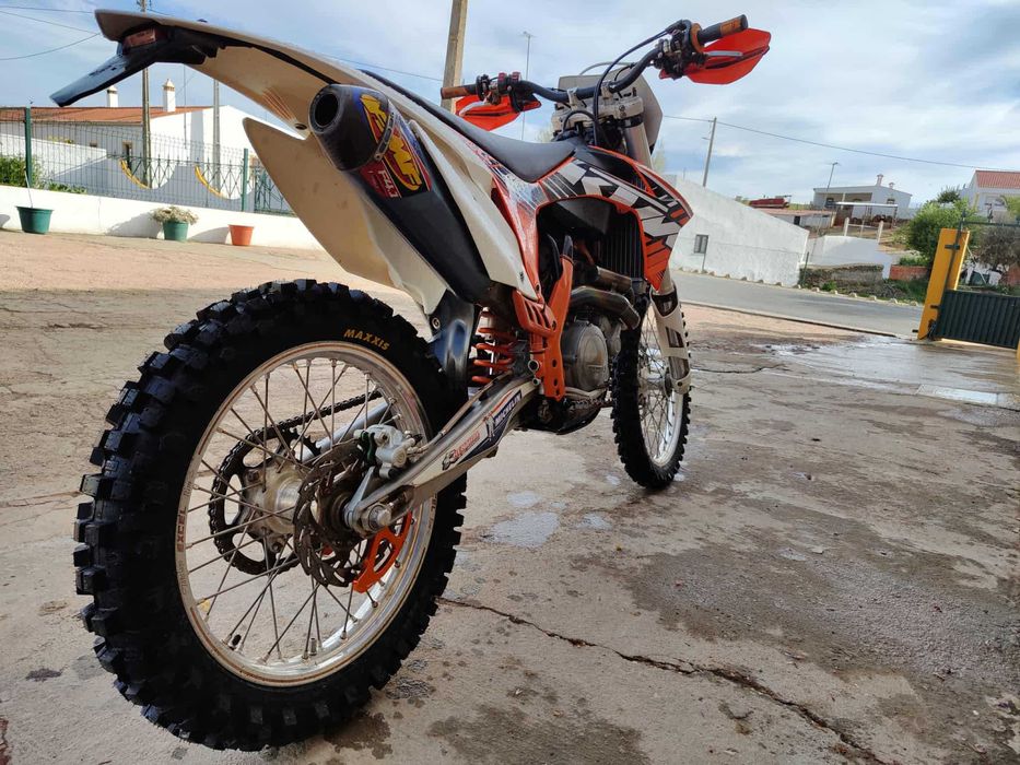 Vendo\Troco KTM450SXF matriculada