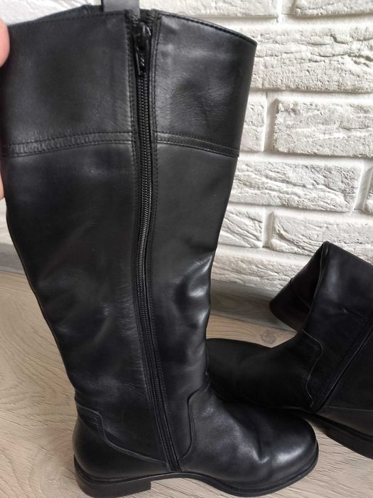 Жіночі шкіряні  чоботи