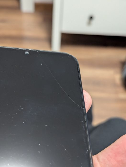 Fajny smartfon z dużym ekranem - Nokia C32 - Lekko zbita - Android 13