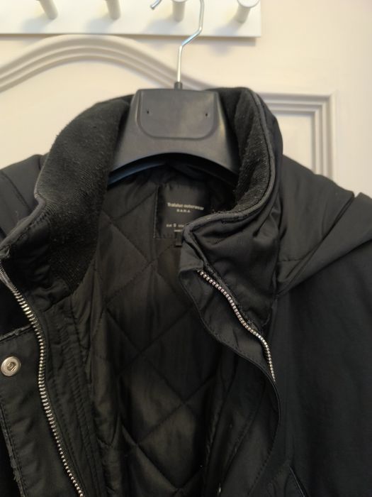 Parka preta impermeável Zara