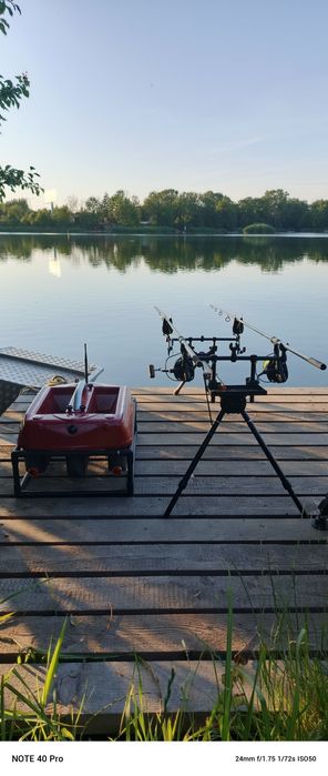 Łódka zanetowa na kadłubie baitboat