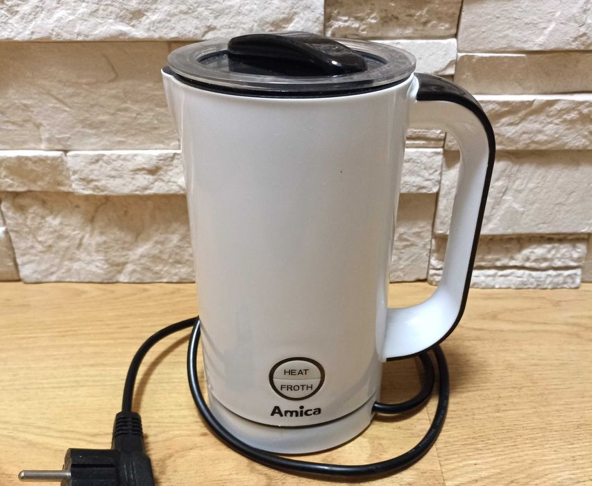 Spieniacz mleka Amica