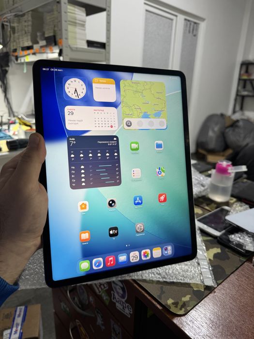 Apple iPad Pro 12.9 5th Gen 2021 Wi-Fi 256GB