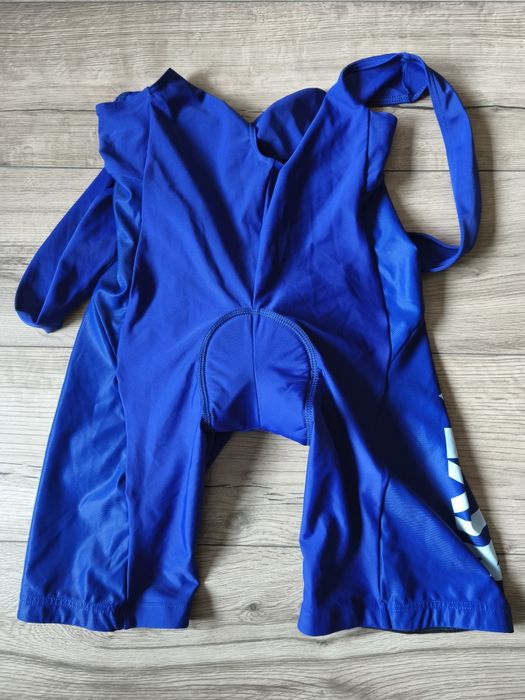 Nowe niebieskie spodenki rowerowe na szelkach Nivea