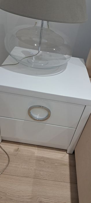 Szafki nocne i komoda komplet