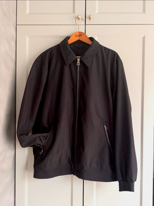 Чорна куртка бомбер c&a